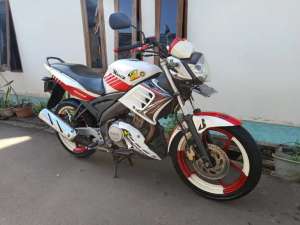 Jual bekas Yamaha vixion old 2013 siap pakai,lokasi di Pamulang