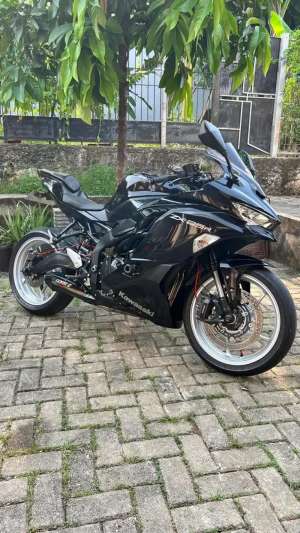 Jual bekas ZX25R ZX25 R NON ABS SUDAH UPGRADE QUICK SHIFTER,lokasi di Ciledug