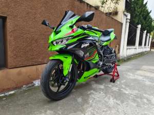 Jual bekas ZX25RR 2023 ABS TYPE TERTINGGI NET ODO DIGITAL ZX25R,lokasi di Cicendo