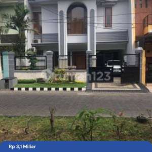 2 Lantai Siap Huni Surabaya Barat Wiyung Bisa Kpr , tersedia melalui melalui situs Rumah123