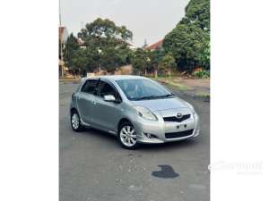 Jual bekas 2011 Toyota Yaris 1.5 E Hatchback HARGA DIBAWAH PASARAN,lokasi di Jawa Barat
