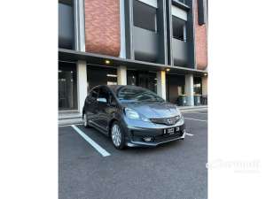 Jual bekas 2013 Honda Jazz 1.5 RS Hatchback mulus siap gass,lokasi di Jawa Barat