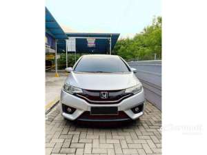 Jual bekas 2014 Honda Jazz 1.5 S Hatchback Manual Silver,lokasi di Jawa Barat