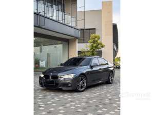 Jual bekas 2016 BMW 330i 2.0 M Sport Sedan,lokasi di DKI Jakarta