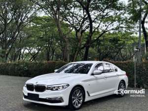 Jual bekas 2017 BMW 520d 2.0 Luxury Sedan Faktur 2018 Odo 38 Rbuan TERMURAH,lokasi di Banten