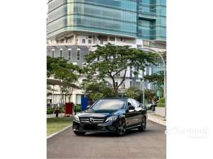 Jual bekas 2019 Mercedes-Benz C180 1.5 Avantgarde Line Sedan W205 Faktur 2020 Odo 59 Rbuan TERMURAH,lokasi di DKI Jakarta