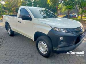 Jual bekas 2021 Mitsubishi Triton 2.4 GLX Single Cab 4X2 Pickup sier,lokasi di Jawa Timur