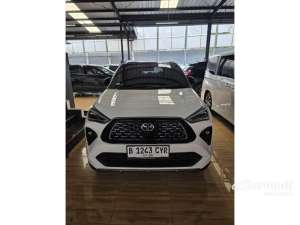 Jual bekas 2023 Toyota Yaris Cross 1.5 S HV with GR Parts Aero Pkg Prem Clr SUV,lokasi di DKI Jakarta