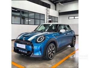 Jual bekas 2024 MINI Cooper 2.0 S 5 Door Hatchback,lokasi di DKI Jakarta