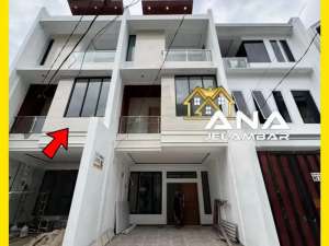 ANA RUMAH UK 5X15M DI KOMPLEK KAVLING POLRI JELAMBAR ra lokasi di Grogol Petamburan, tersedia melalui melalui situs Olx