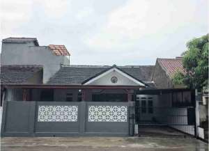 Baru renovasi rumah di taman Cibaduyut indah Bandung lokasi di bojongloa-kidul, tersedia melalui melalui situs Lamudi