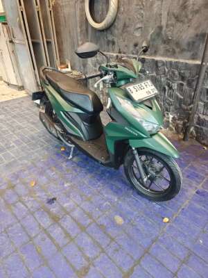 Jual bekas Beat deluxe 2024 dp 500rb dtlea ftj,lokasi di Kramat Jati