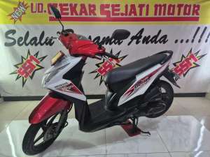 Jual bekas Beat esp cw fi iss cbs 2015 plat W siap pakai,lokasi di Asemrowo