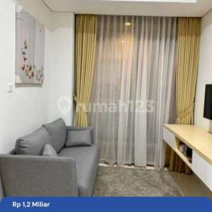 Best Price Dijual Cepat Taman Anggrek Residences Apartment 1 BR Bagus Furnished , tersedia melalui melalui situs Rumah123