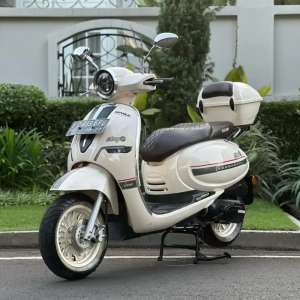 Jual bekas BISA KREDIT BENELLI KEEWAY SHINY 150CC TH 2022 PERFECT CONDITION,lokasi di Kebayoran Baru