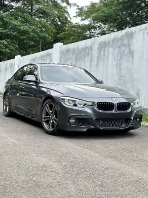 Jual bekas BMW 330i Msport 2017 TERMURAH CASH PEMAKAI,lokasi di 