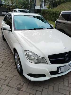 Jual bekas C200 Facelift th.2011,PUTIH MULUS,lokasi di 