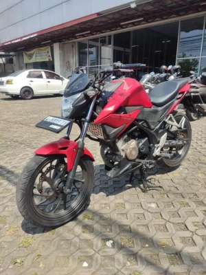 Jual bekas CB150R STREETFIRE 2019,lokasi di Waru