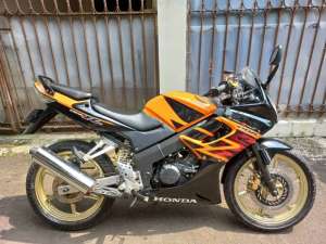 Jual bekas CBR 150 OLD KARBU,lokasi di Sukajadi