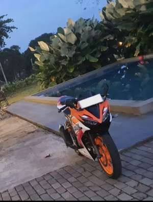 Jual bekas CBR 150 R K45G Repsol 2016,lokasi di Pancoran