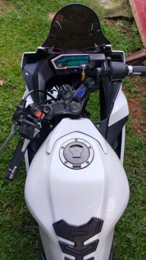 Jual bekas CBR 150R Facelift,lokasi di Kota Depok