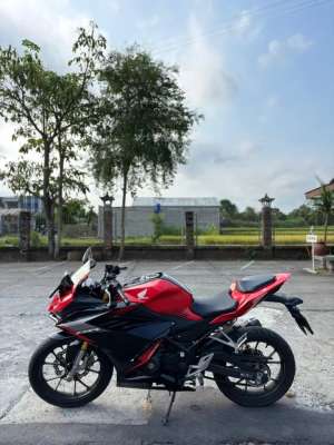 Jual bekas Cbr150r 2021 murah,lokasi di Pakualaman