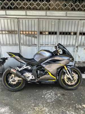 Jual bekas Cbr250 RR ABS grey LOW KM 3000 original,lokasi di Penjaringan