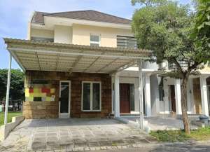 Ciamik Modern Minimalis Rumah Citraland Palma Grandia di Surabaya lokasi di citraland, tersedia melalui melalui situs Lamudi