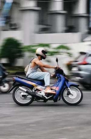 Jual bekas Cocok dikoleksi Suzuki Satria 2tak S Tahun 2000 Elektrik Stater,lokasi di Medan Timur