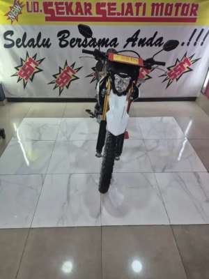 Jual bekas Crf new 150L super,lokasi di Tenggilis Mejoyo