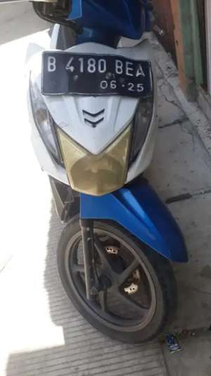 Jual bekas Di jual motor Honda beat fi,lokasi di Cengkareng