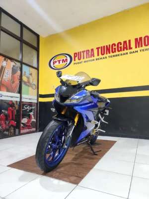 Jual bekas Di jual murah Yamaha R15,lokasi di Gunung Putri