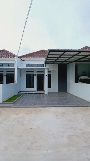 Di Jual Rumah 2 Lantai dkt Jl Raya pasir Putih Sawangan Depok lokasi di Sawangan, tersedia melalui melalui situs Olx