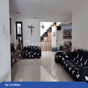 Di Jual Rumah bagus siap pakai di lokasi strategis Kopo permai II harga nego , tersedia melalui melalui situs Rumah123