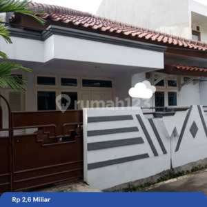 Di Jual Rumah Komplek Di Pulo Asem Utara Rawamangun Jakarta Timur , tersedia melalui melalui situs Rumah123