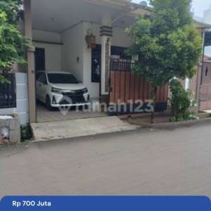 Di Jual Rumah Pinggir Jalan Cocok Buat Usaha , tersedia melalui melalui situs Rumah123