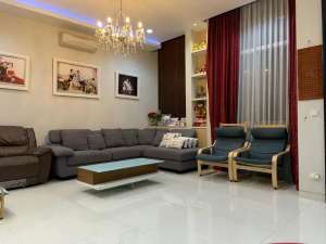 Di Jual Townhouse De Oaze Residence Tomang. Nego dan Jarang Ada lokasi di Tomang, tersedia melalui melalui situs Olx