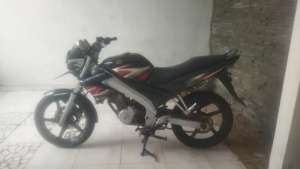 Jual bekas Di jual Vixion Old 3C1 Hitam 2006,lokasi di Rawalumbu