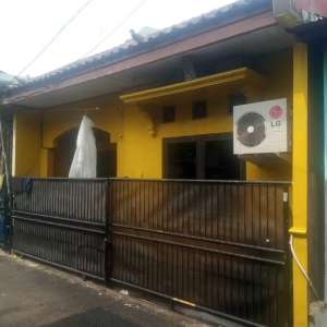 DiJual 2 Rumah Kontrakan Strategis dekat Puskesmas Munjul JakTim lokasi di Cilangkap, tersedia melalui melalui situs Olx