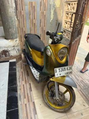 Jual bekas Dijual atau TT SIAP NAMBAH motor fino kuning ss lengkap mati total,lokasi di Jatiasih