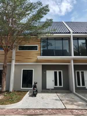 dijual cepat givenchy type valentino lokasi di Medan Helvetia, tersedia melalui melalui situs Olx