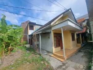 Dijual Cepat Rumah Dekat Raya Juanda lokasi di Gedangan, tersedia melalui melalui situs Olx