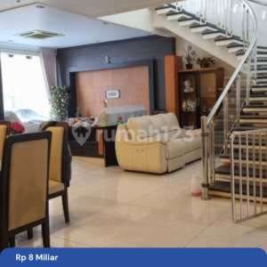 Dijual Cepat Rumah Lux Jalan 3 Mobil di Perumahan Villa Kemayoran , Bisa Nego , tersedia melalui melalui situs Rumah123