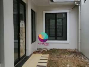 Dijual cepat rumah siap huni di legenda wisata lokasi di Cileungsi, tersedia melalui melalui situs Olx