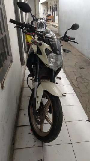 Jual bekas Dijual cepat Vixion 2014,lokasi di Tambun Selatan