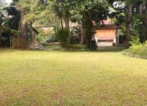 Dijual Murah Rumah Villa Cisarua Puncak Bogor Jl. Taman Safari Pinggir Jalan Utama Taman Safari Dekat Resort Prima Cisarua lokasi di cisarua-3, tersedia melalui melalui situs Lamudi