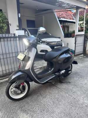 Jual bekas Dijual Piaggio Vespa Sprint Rawatan,lokasi di Cipondoh