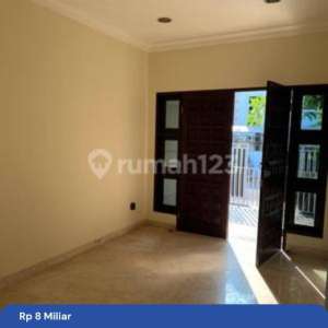 Dijual Rumah 2 Lantai Di Villa Gading Indah Kelapa Gading Jakarta , tersedia melalui melalui situs Rumah123