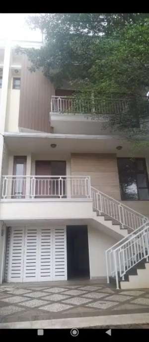 dijual rumah baru di Pekayon ampera lokasi di Pasar Minggu, tersedia melalui melalui situs Olx