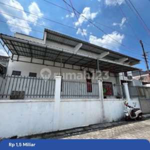 Dijual Rumah Bisa Untuk Gudang Di Citarum Semarang Timur , tersedia melalui melalui situs Rumah123